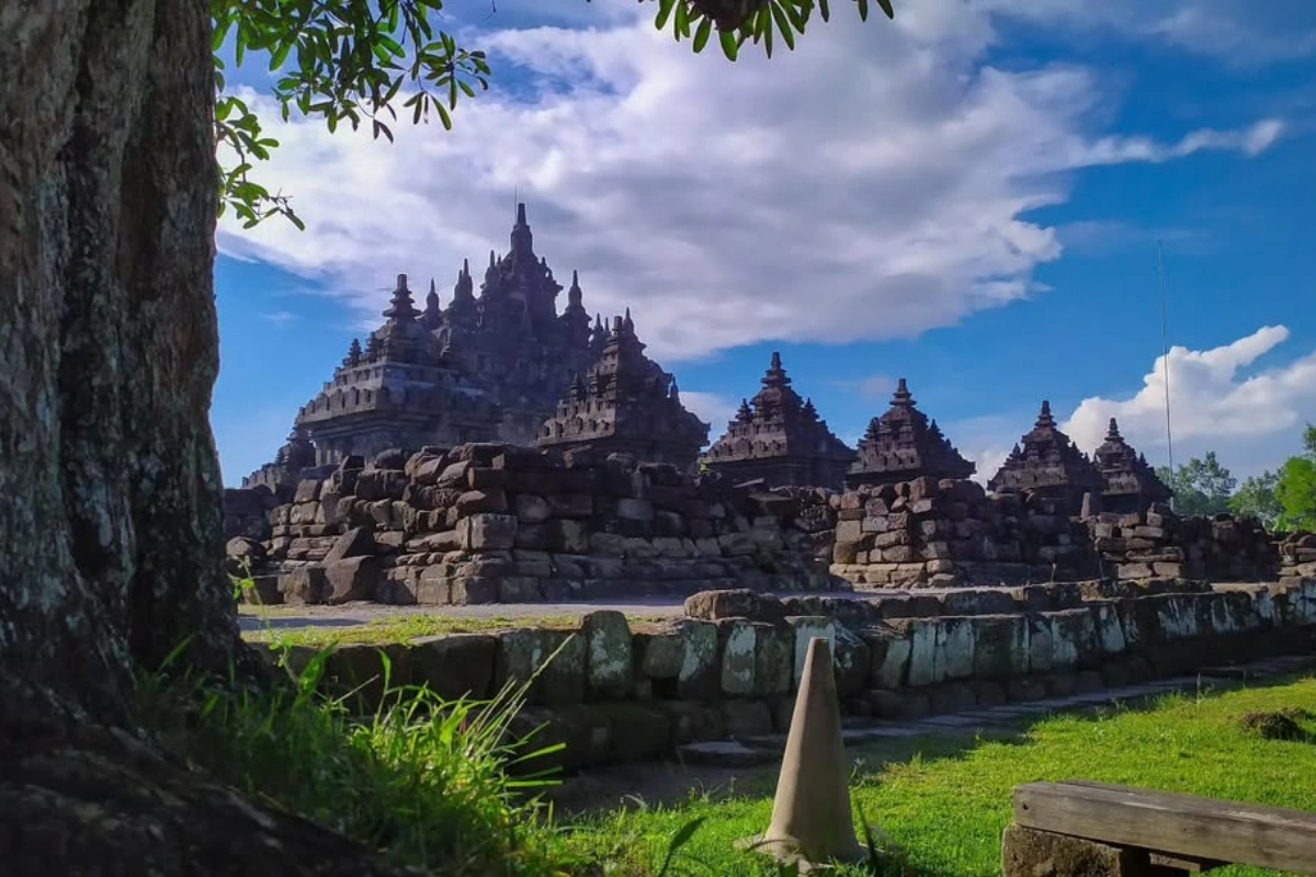 Candi Plaosan Kembar