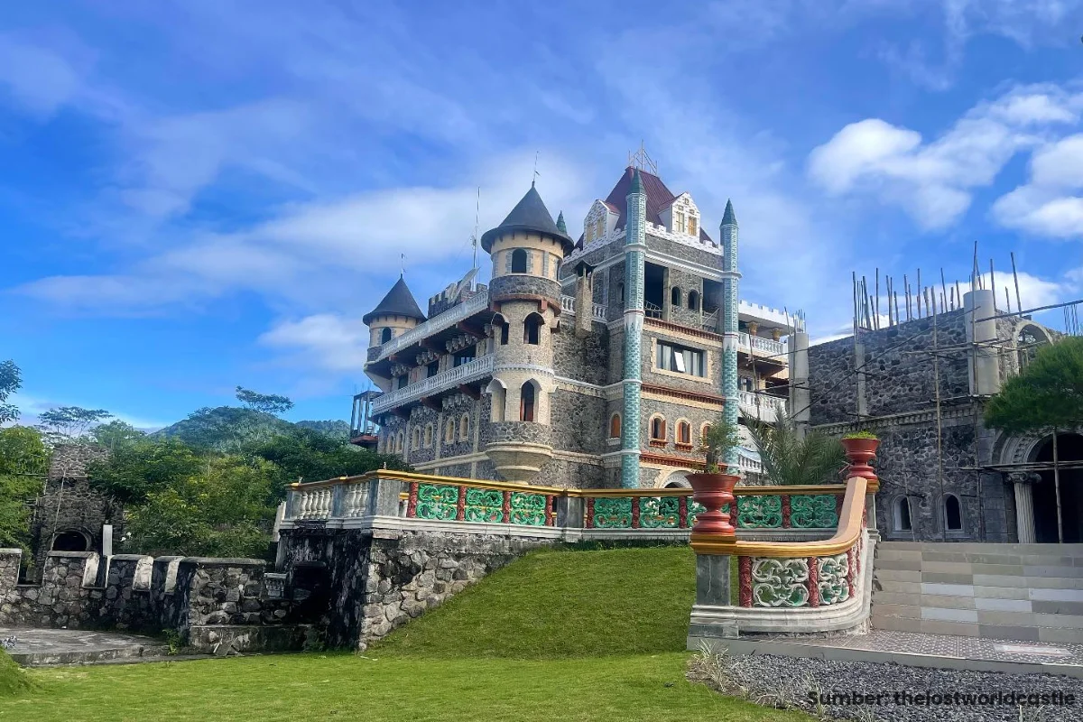 The Lost World Castle